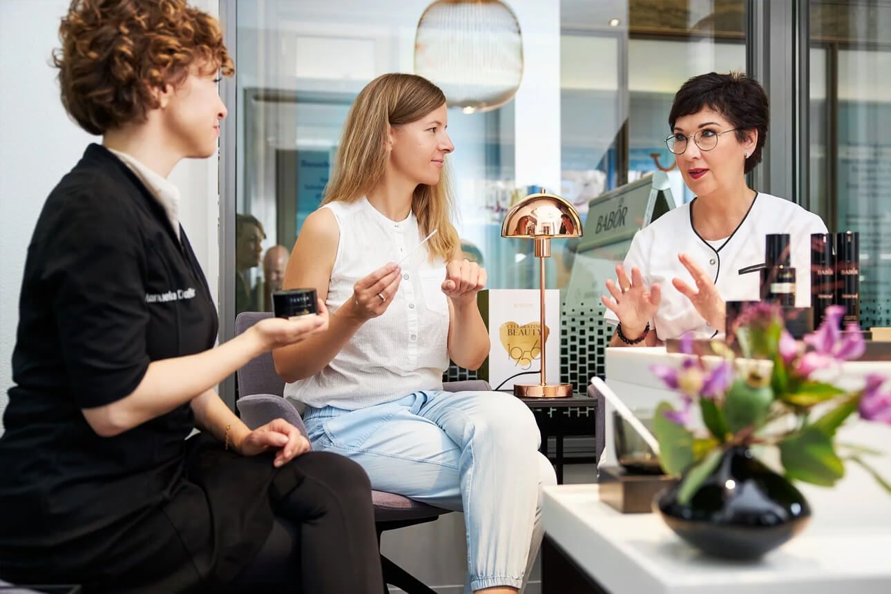 Verkaufsbereich Kosmetik Lucas Leipzig